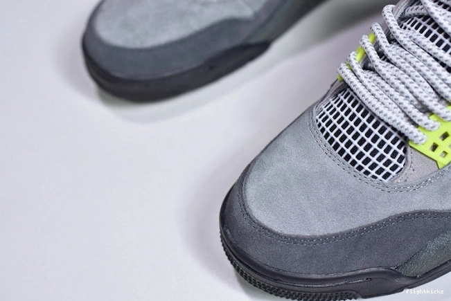 4 CT5342-007 Neon Jordan Air SE 0927